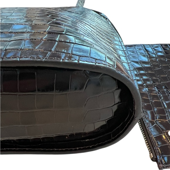 COS Croc Embossed High Gloss Leather Folio w/Adjustable Strap & Inner Pouch - Picture 7 of 10